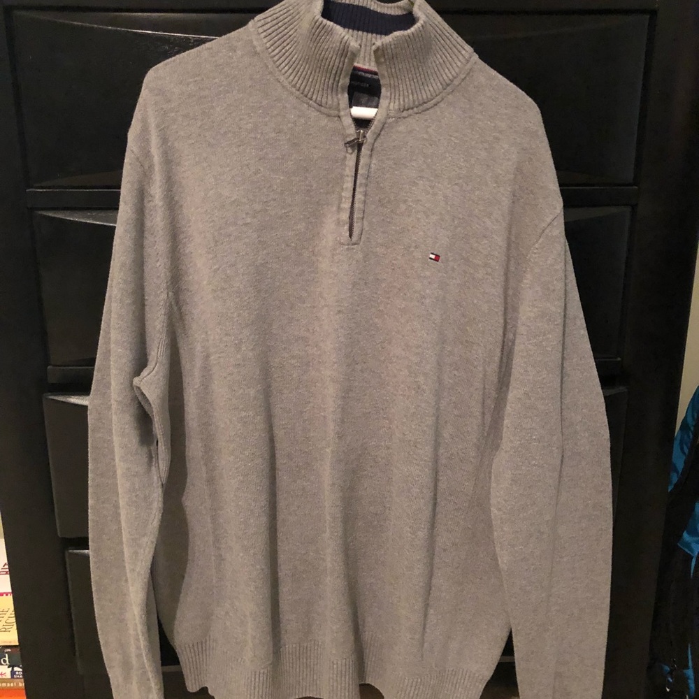 Tommy Hilfiger sweater